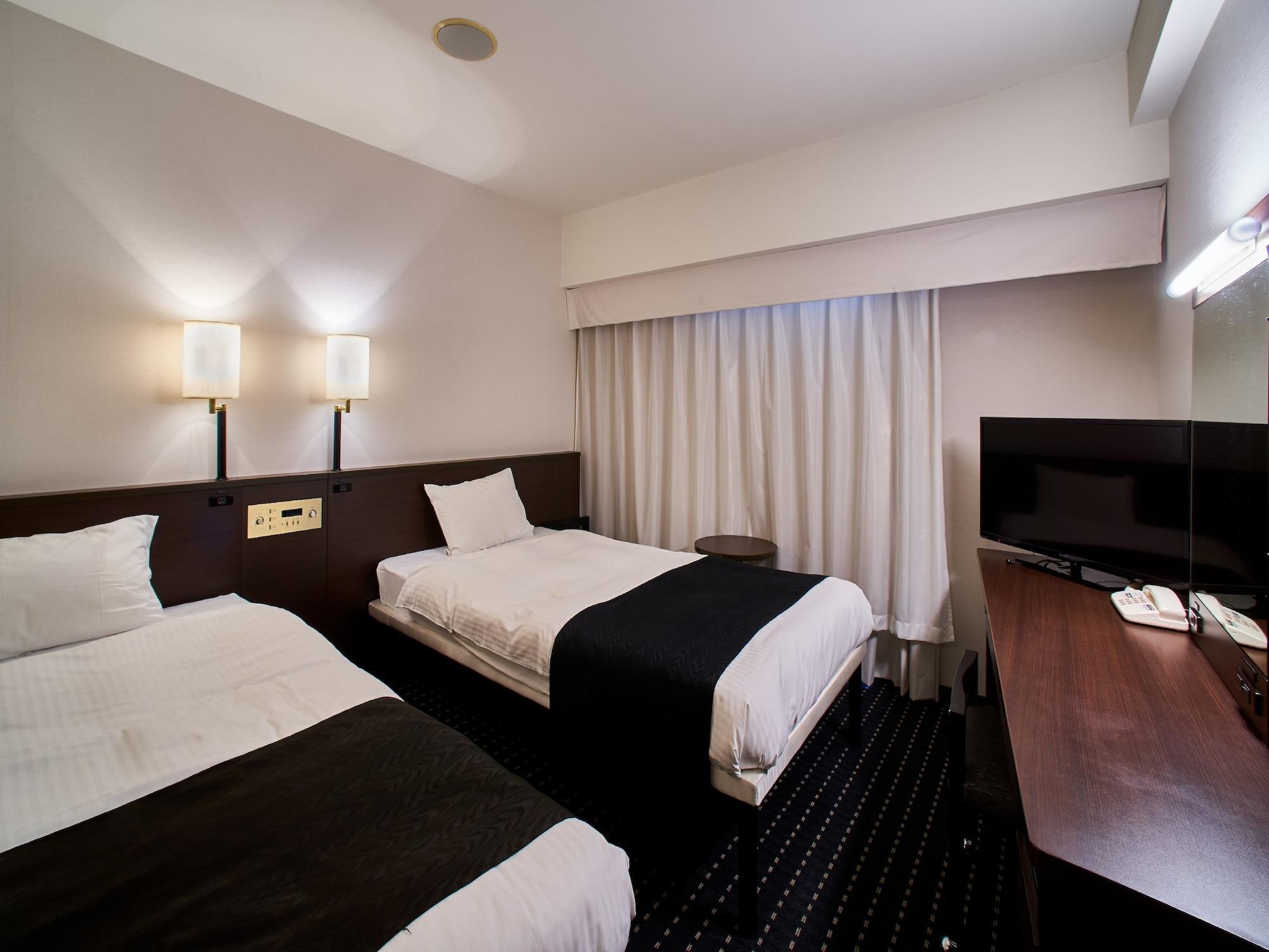 Apa Hotel Naha Matsuyama Exteriör bild