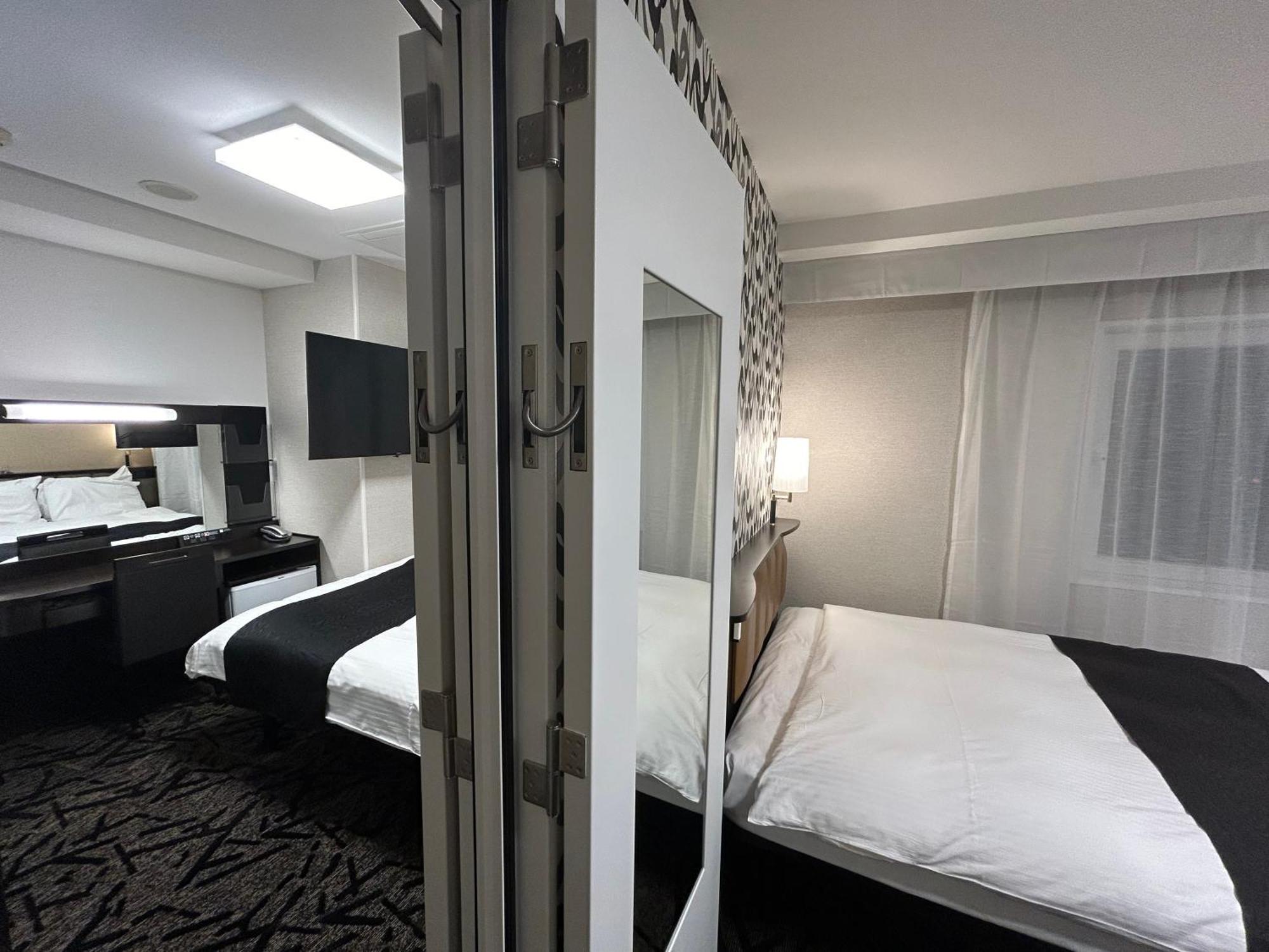 Apa Hotel Naha Matsuyama Exteriör bild