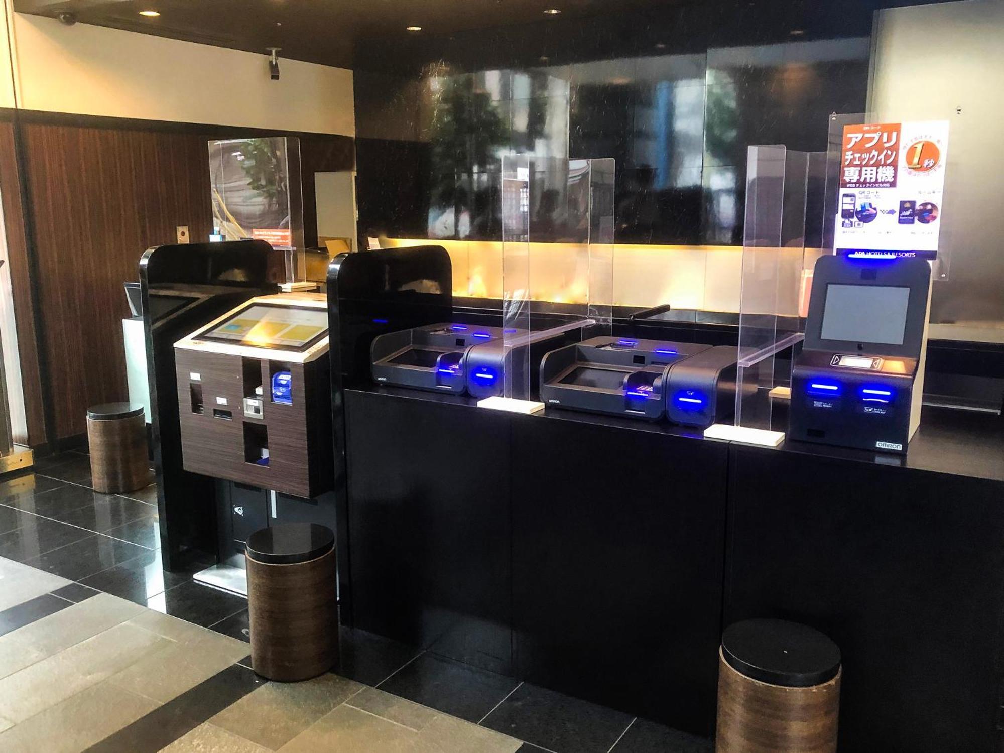 Apa Hotel Naha Matsuyama Exteriör bild